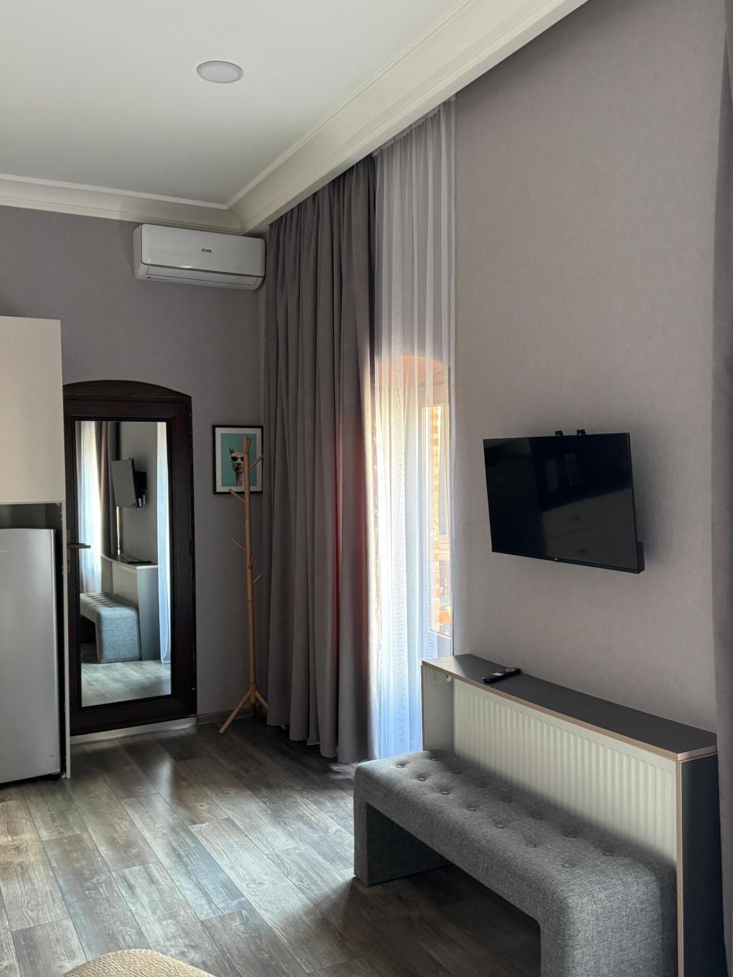 Chikhi Apartment Tbilisi Bagian luar foto